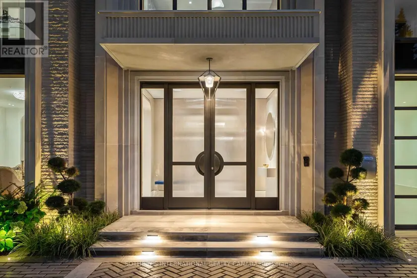 Detached at 84 OLD FOREST HILL ROAD, Toronto