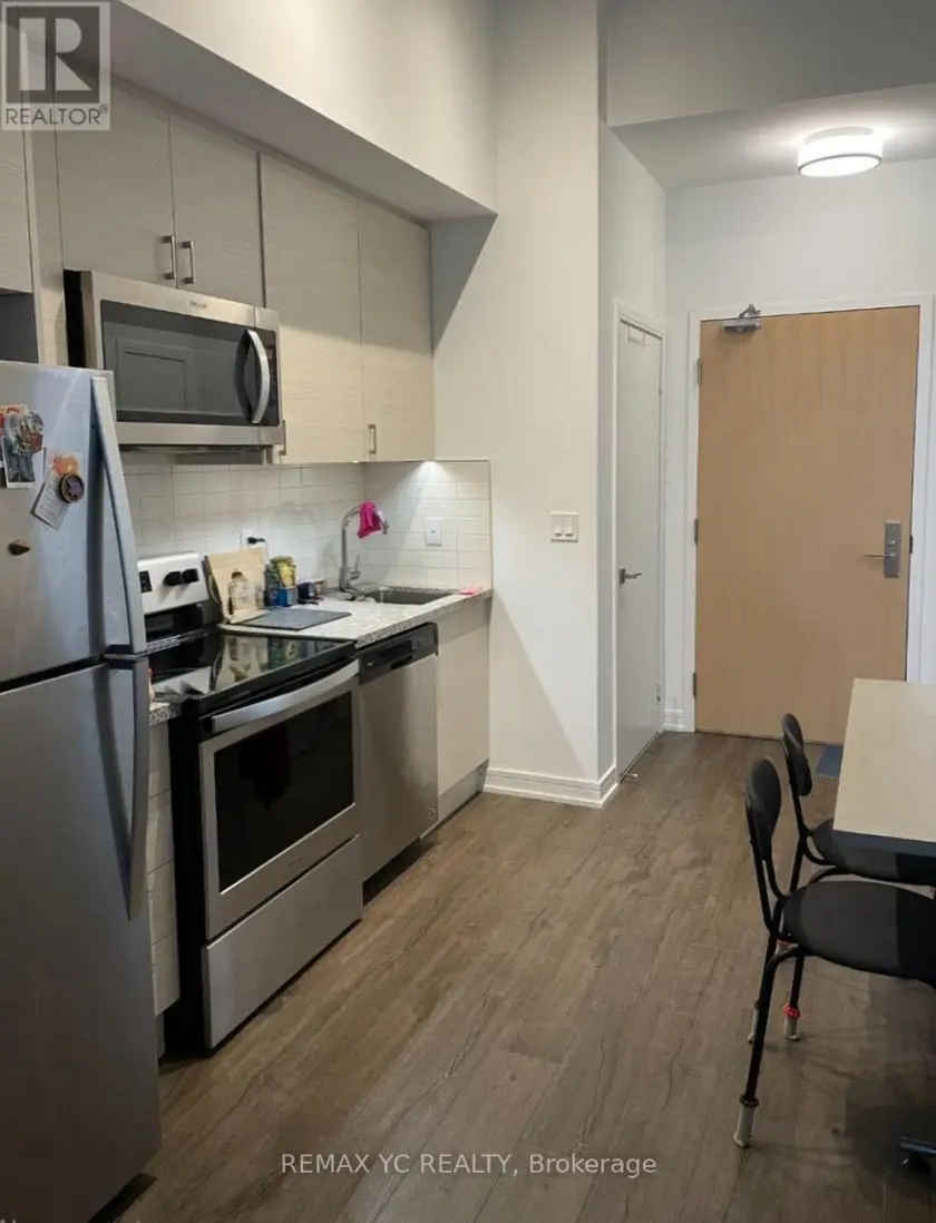 Apartment at 111 - 621 SHEPPARD AVENUE E, Toronto