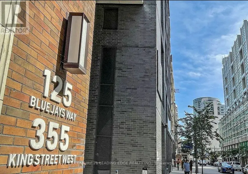Apartment at 3303 - 125 BLUE JAYS WAY, Toronto