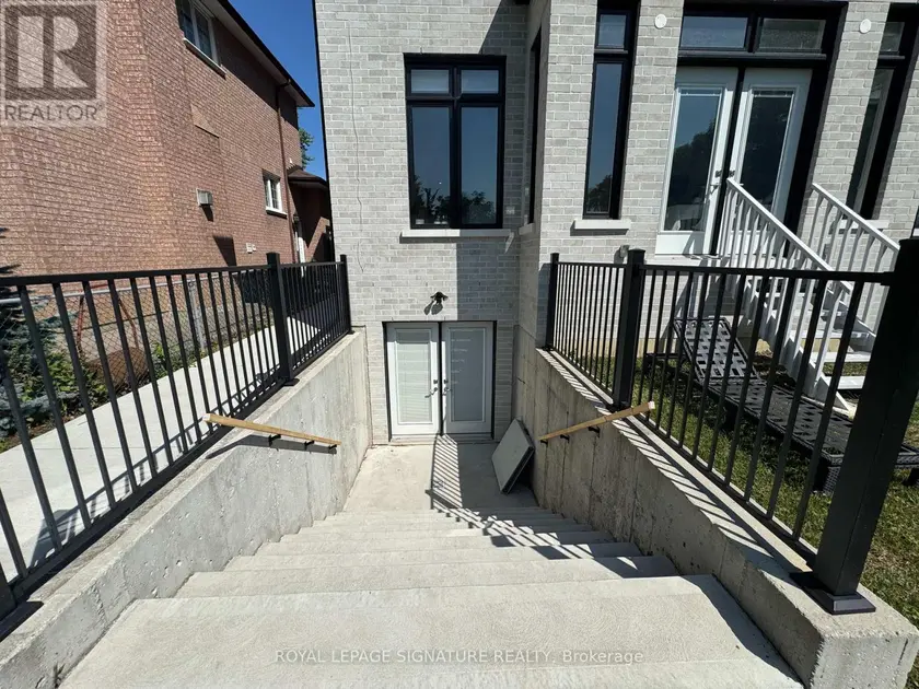 Detached at BSMT - 11 NORCROSS ROAD, Toronto