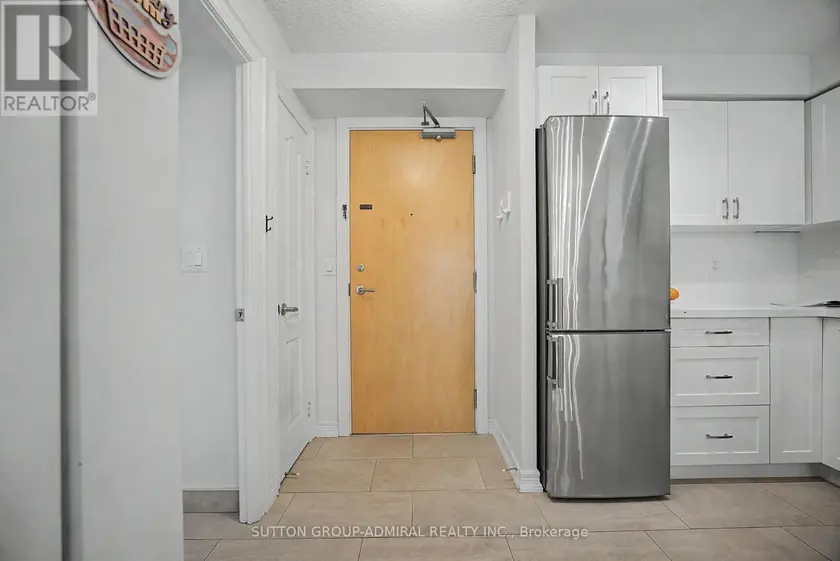 Apartment at 706 - 212 EGLINTON AVENUE, Toronto