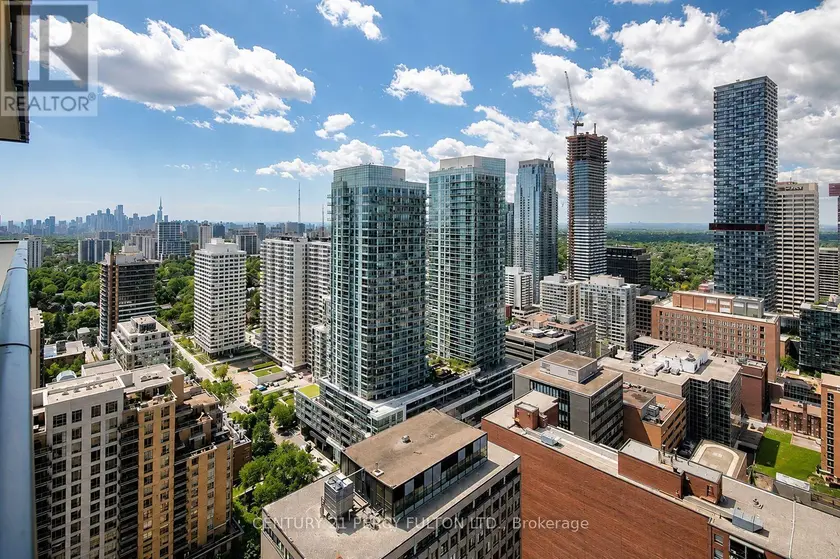 Apartment at 4207 - 161 ROEHAMPTON AVENUE, Toronto