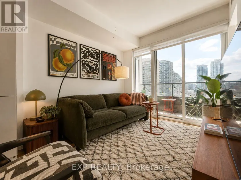 Apartment at 811 - 19 WESTERN BATTERY ROAD, Toronto