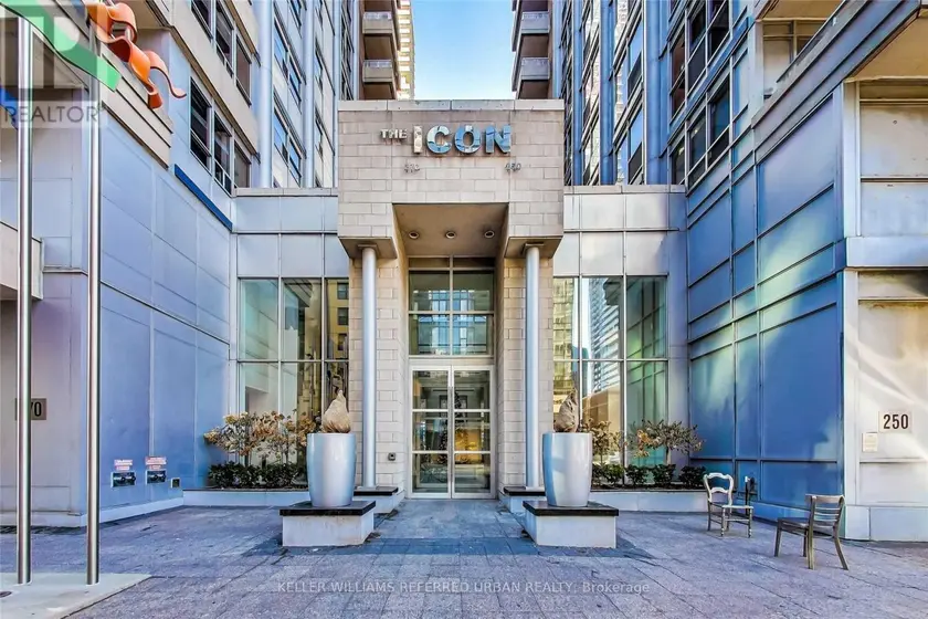 Apartment at 339 - 250 WELLINGTON STREET W, Toronto