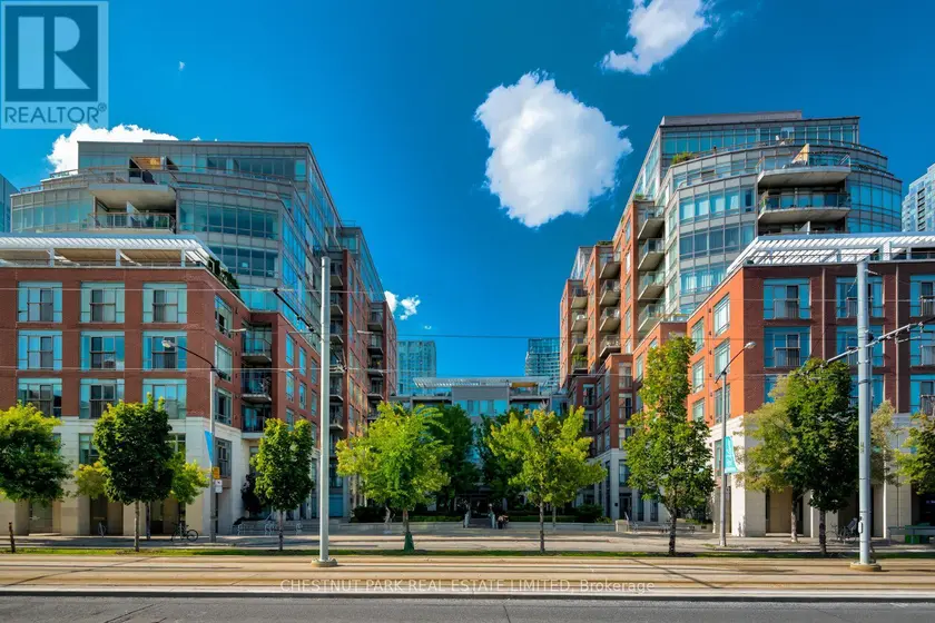 Apartment at 318W - 500 QUEENS QUAY, Toronto