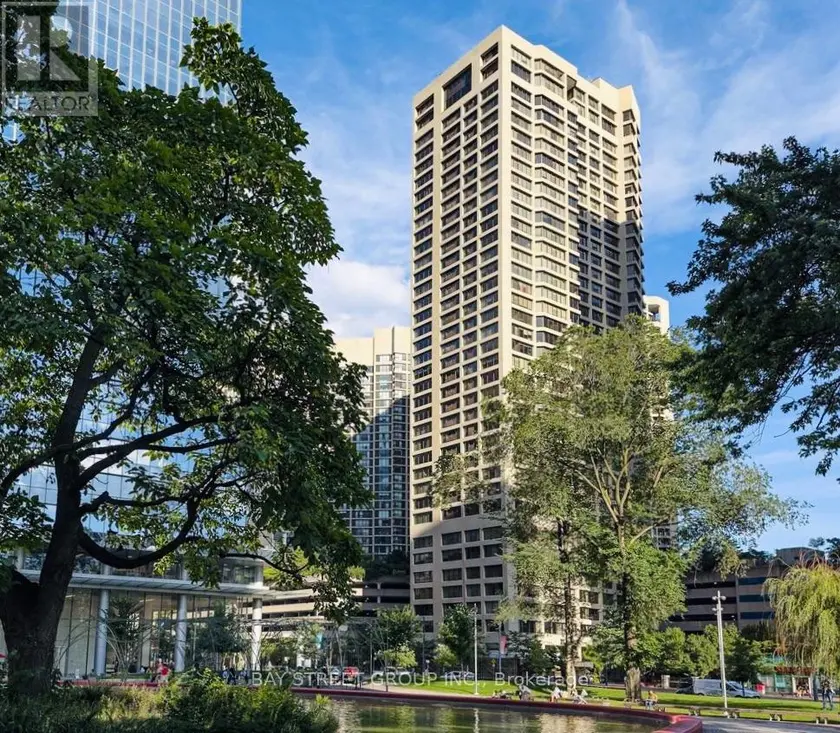 Apartment at 606 - 55 HARBOUR SQUARE, Toronto