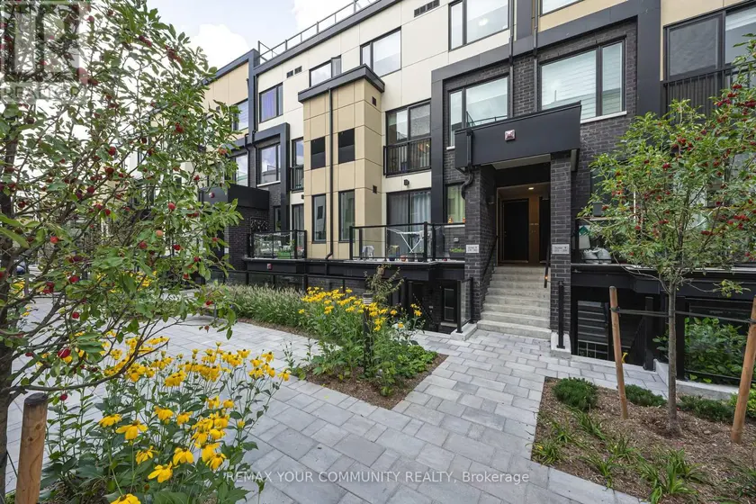 Townhouse at 220 - 1650 VICTORIA PARK AVENUE, Toronto