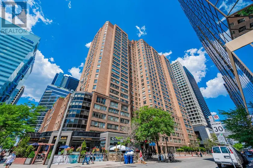 Apartment at 502 - 633 BAY STREET, Toronto