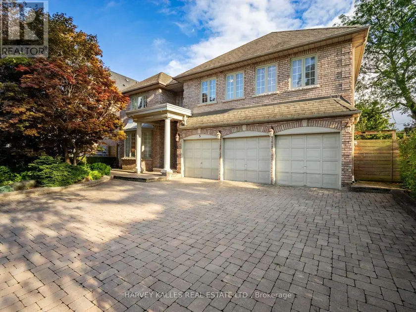 Detached at 3 CICADA COURT, Toronto