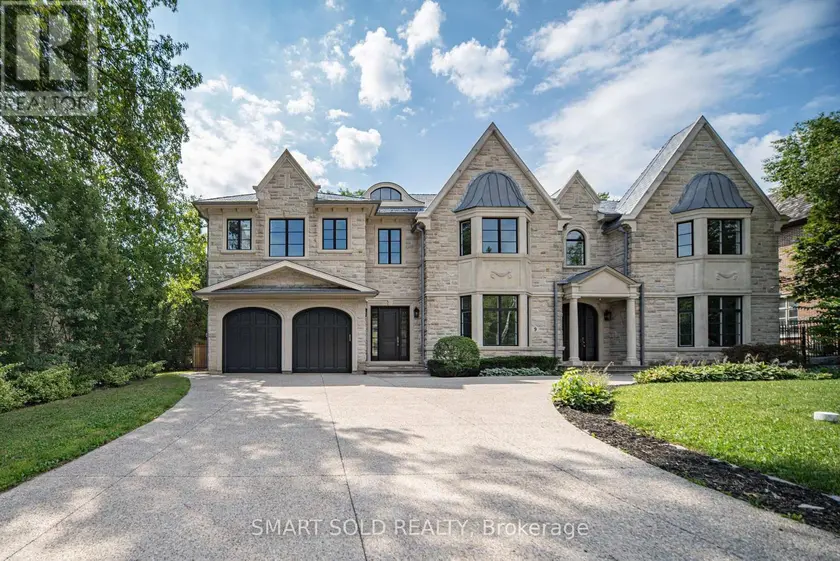 Detached at 9 SAINTFIELD AVENUE, Toronto