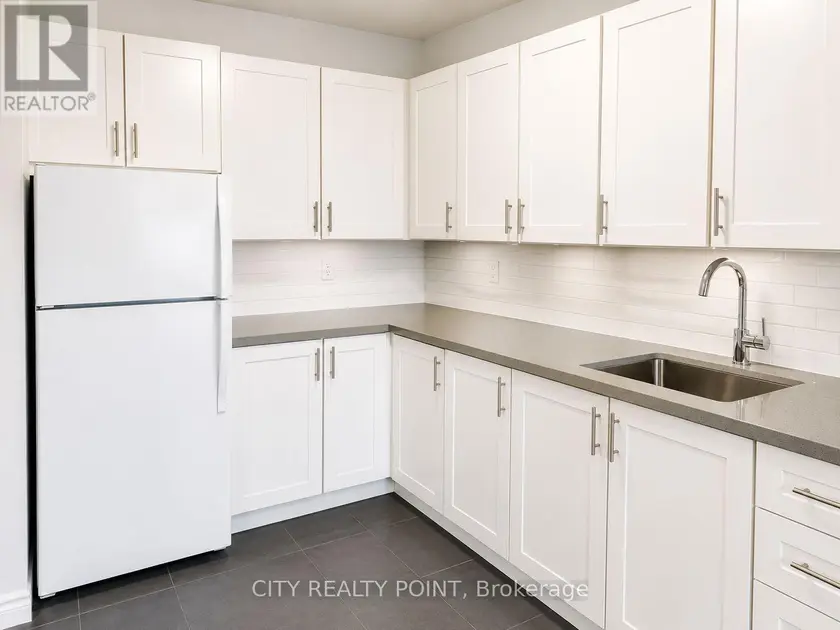 Apartment at 701 - 525 EGLINTON AVENUE E, Toronto