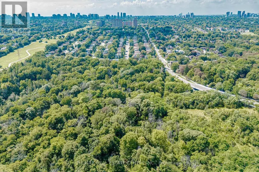 Detached at 85 SNOWCREST AVENUE, Toronto