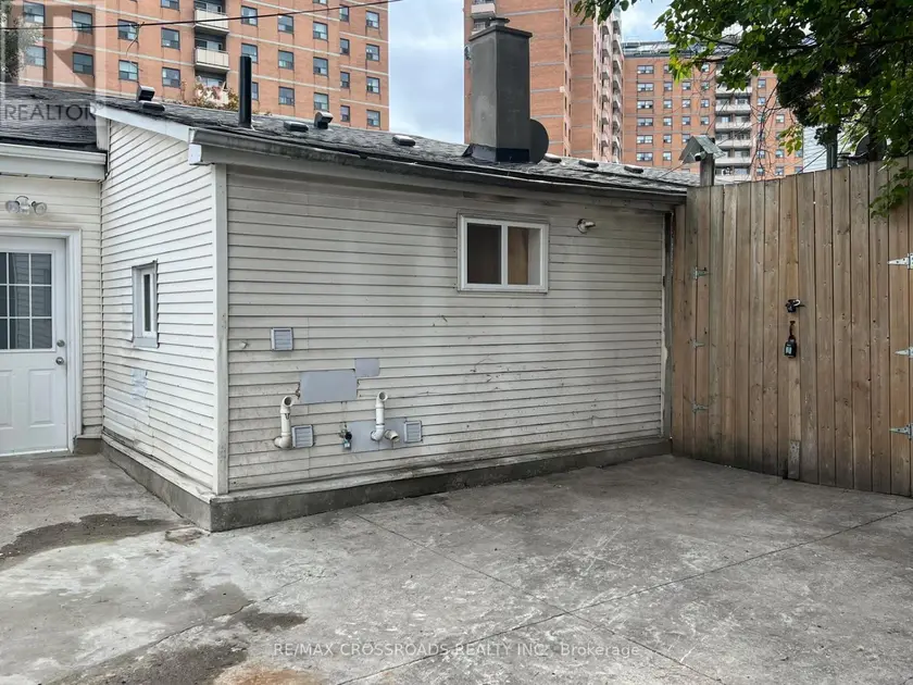 Townhouse at BSMT - 278 SHUTER STREET, Toronto