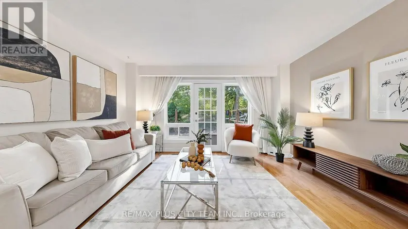 Townhouse at 60 TANGLE BRIAR WAY, Toronto