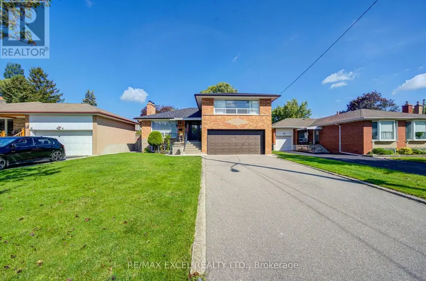 Detached at 6 AVERILL CRESCENT, Toronto