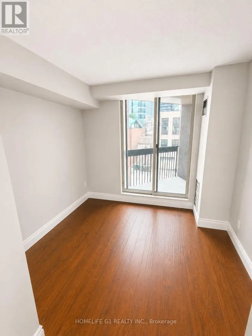 Apartment at 301 - 633 BAY STREET, Toronto