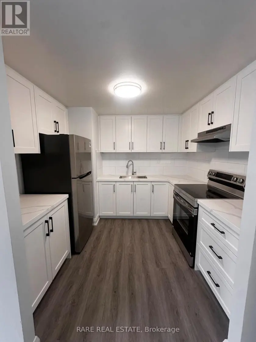 Multiplex at 8 - 99 BELLEVUE AVENUE, Toronto