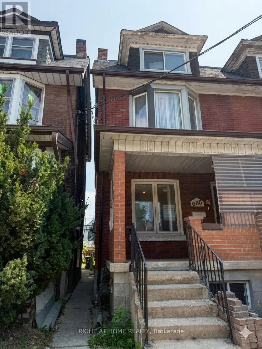 Semi-Detached/Link at 665 OSSINGTON AVENUE, Toronto