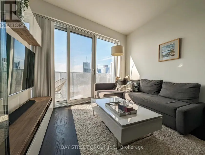 Apartment at 6103 - 100 HARBOUR STREET, Toronto