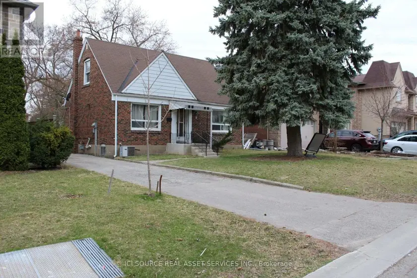 Detached at 8 TALBOT ROAD, Toronto
