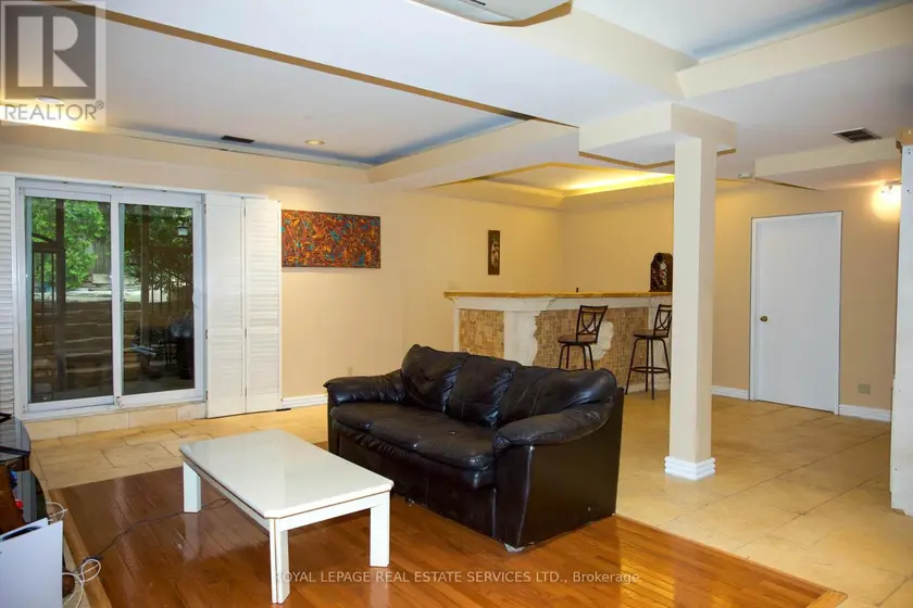 Detached at 2B DEBELL LANE, Toronto