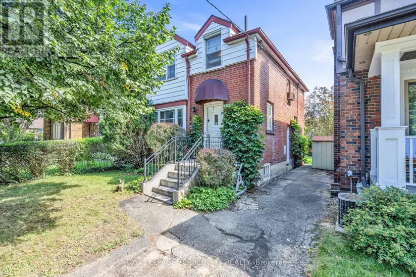 Detached at 391 SUTHERLAND DRIVE, Toronto