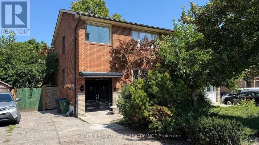 Semi-Detached/Link at 702 SHEPPARD AVE E AVENUE E, Toronto