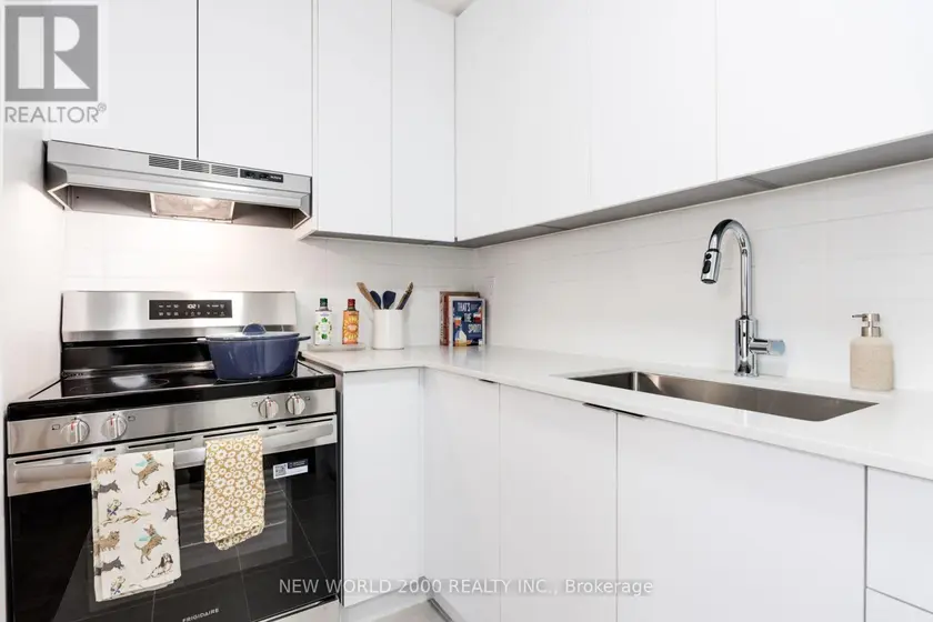 Apartment at 503 - 101 ROEHAMPTON AVENUE, Toronto