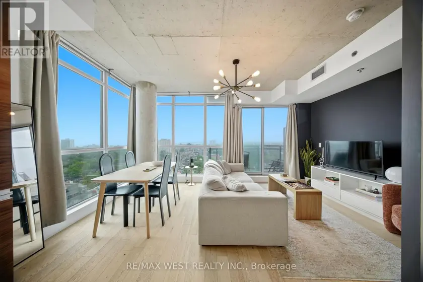 Apartment at 1810 - 20 MINOWAN MIIKAN LANE, Toronto
