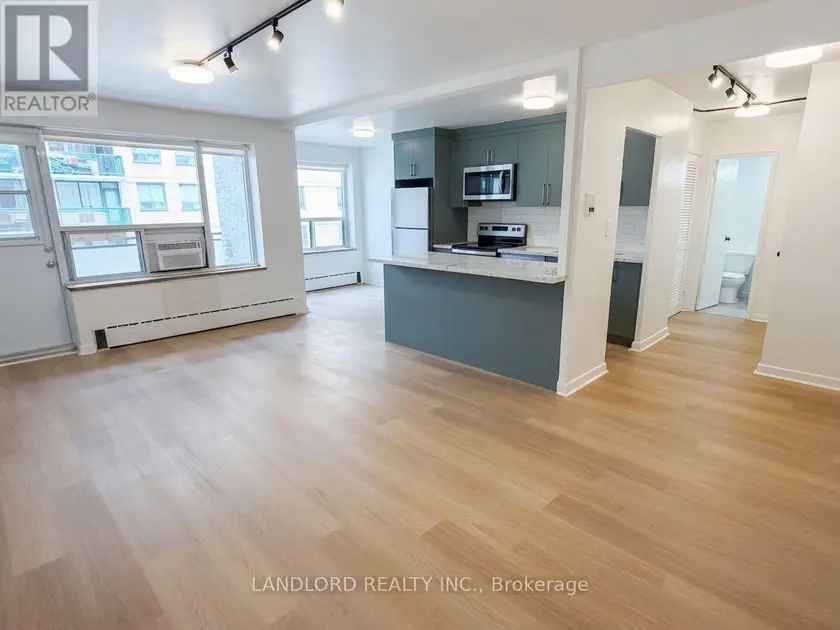 Multiplex at 204 - 420 EGLINTON AVENUE E, Toronto