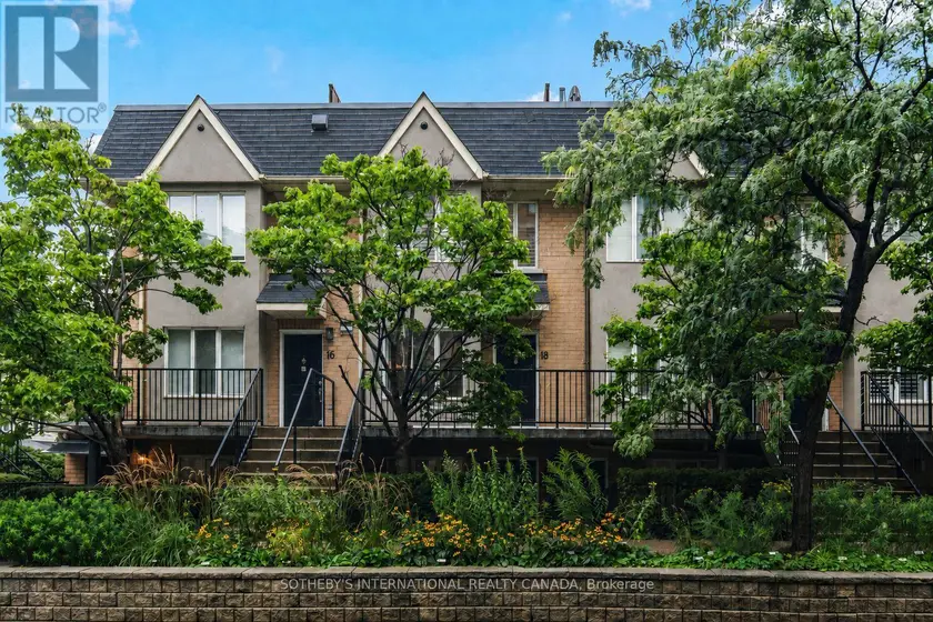 Townhouse at 18 - 208 NIAGARA STREET, Toronto