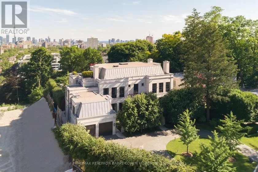 Detached at 17 ARDWOLD GATE, Toronto