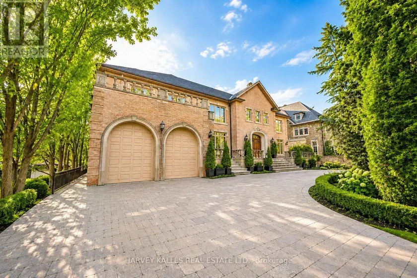 Detached at 122 DUNVEGAN ROAD, Toronto