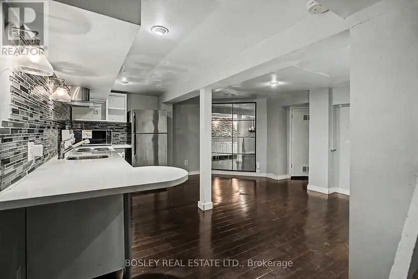 Detached at LOWER - 254 BROADWAY AVENUE, Toronto