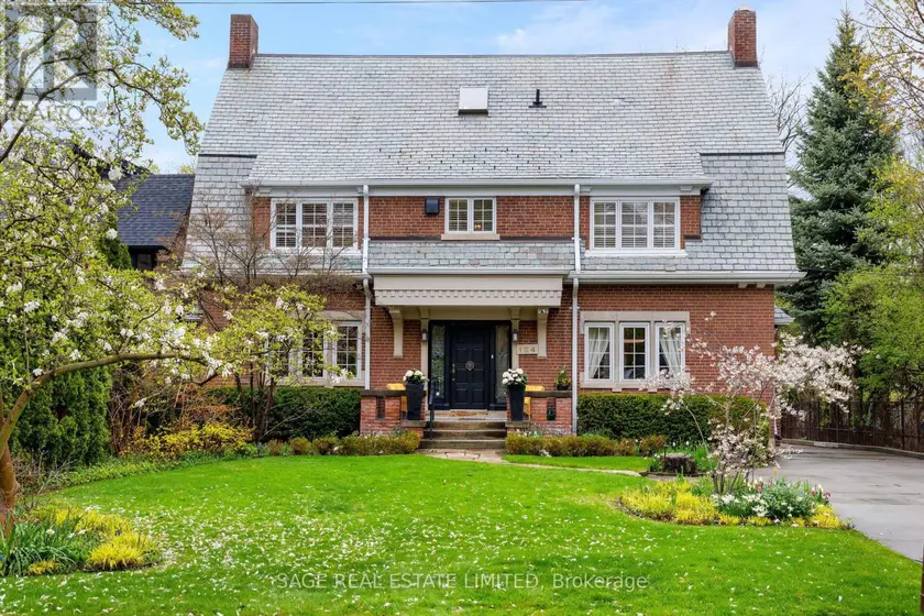 Detached at 124 BLYTHWOOD ROAD, Toronto