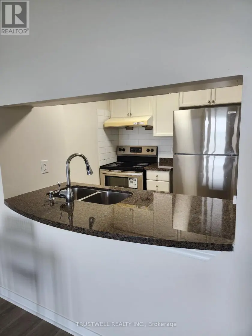 Apartment at 1508 - 8 HILLCREST AVENUE, Toronto