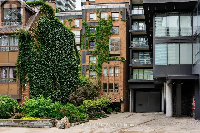 Apartment at 604 - 19 DUNDONALD STREET, Toronto