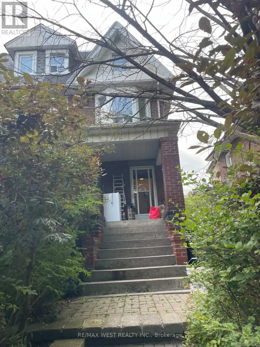 Semi-Detached/Link at 2ND FLOOR - 734 MANNING AVENUE, Toronto