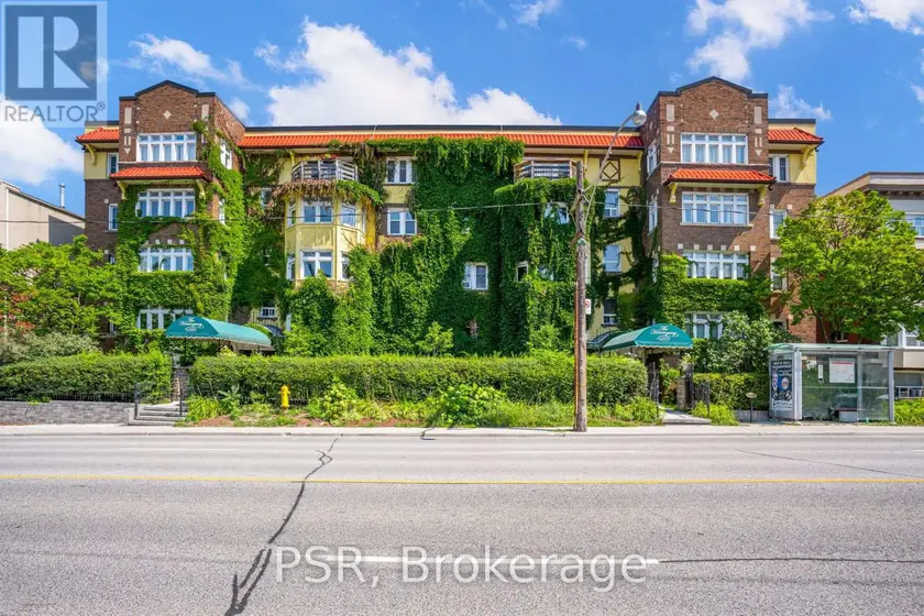 Apartment at 17 - 1599 BATHURST STREET, Toronto