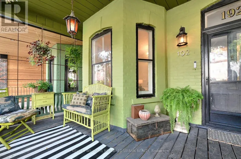 Townhouse at 192 LISGAR STREET, Toronto