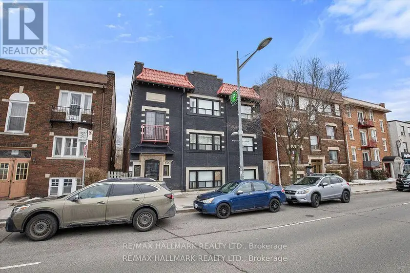 Multiplex at 4 - 595 ST CLAIR AVENUE W, Toronto