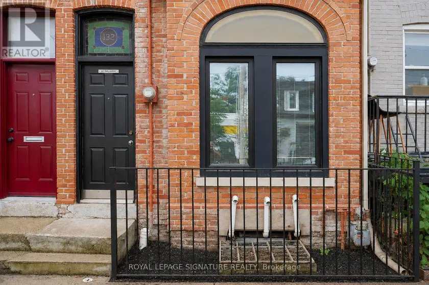 Townhouse at 152 PARLIAMENT STREET, Toronto
