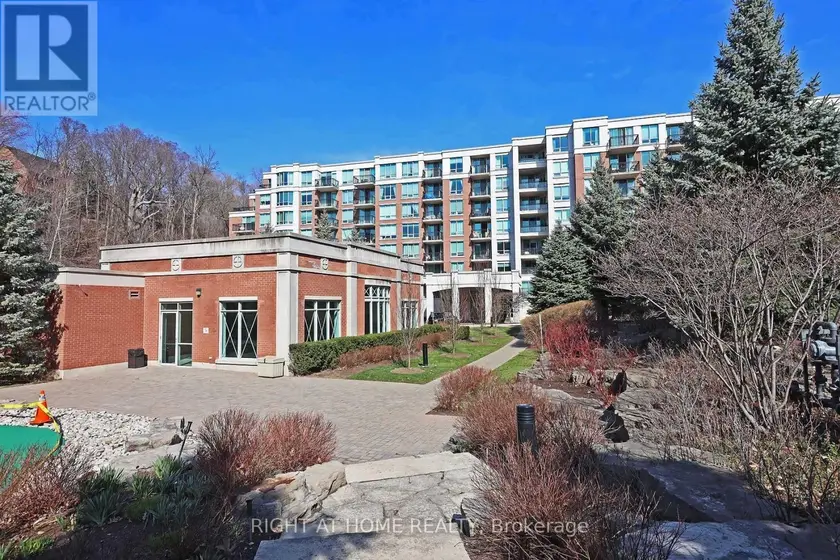 Apartment at 615 - 38 WILLIAM CARSON CRESCENT, Toronto