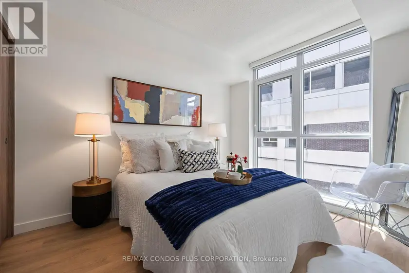 Apartment at 810 - 38 WIDMER STREET, Toronto