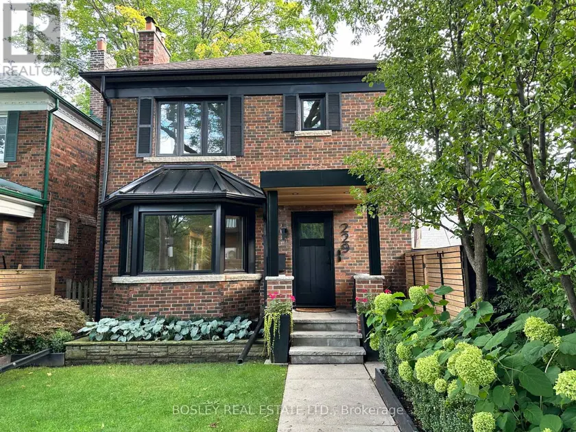 Detached at 2 - 229 MANOR ROAD E, Toronto