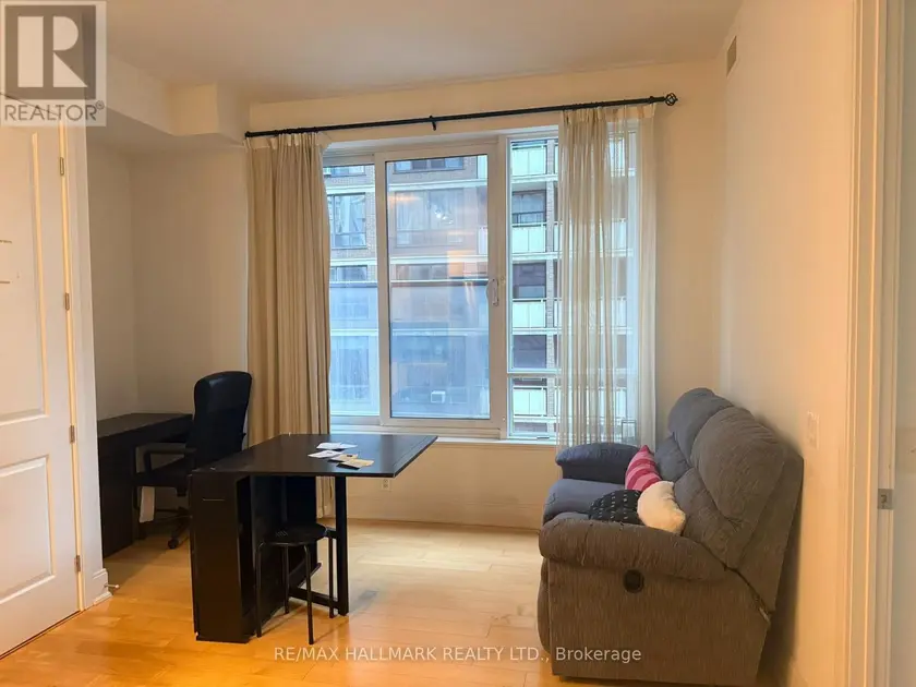 Apartment at 803 - 21 BALMUTO STREET, Toronto