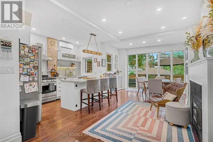 Detached at UPPER - 109 NORTHCLIFFE BOULEVARD, Toronto