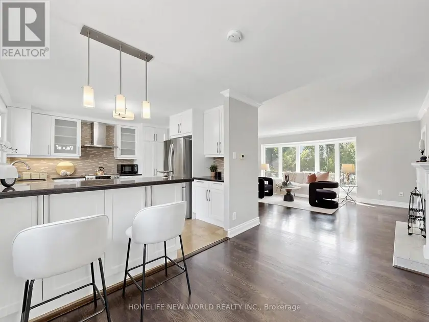 Detached at 5 ALDERDALE COURT, Toronto