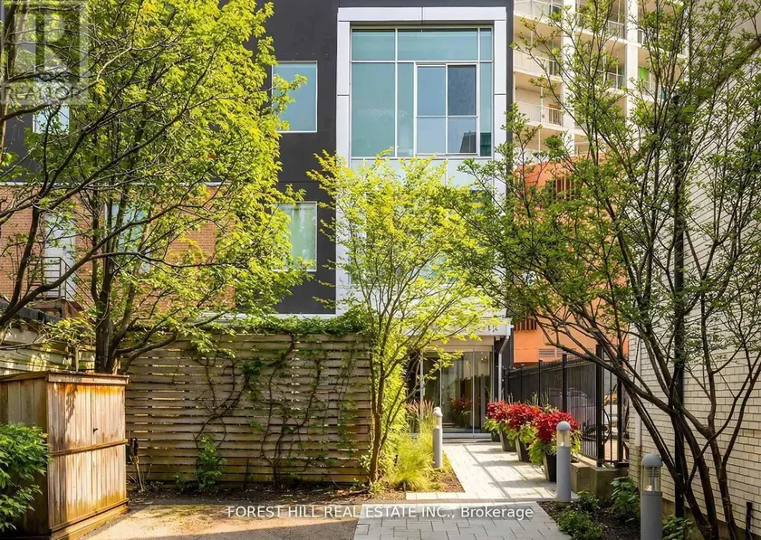 Apartment at PH01 - 113 DUPONT STREET, Toronto