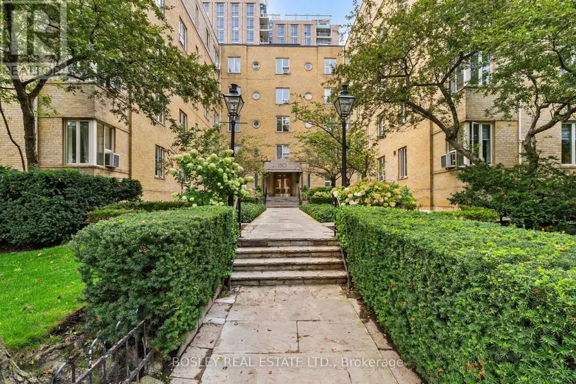 Apartment at 210 - 150 FARNHAM AVENUE, Toronto